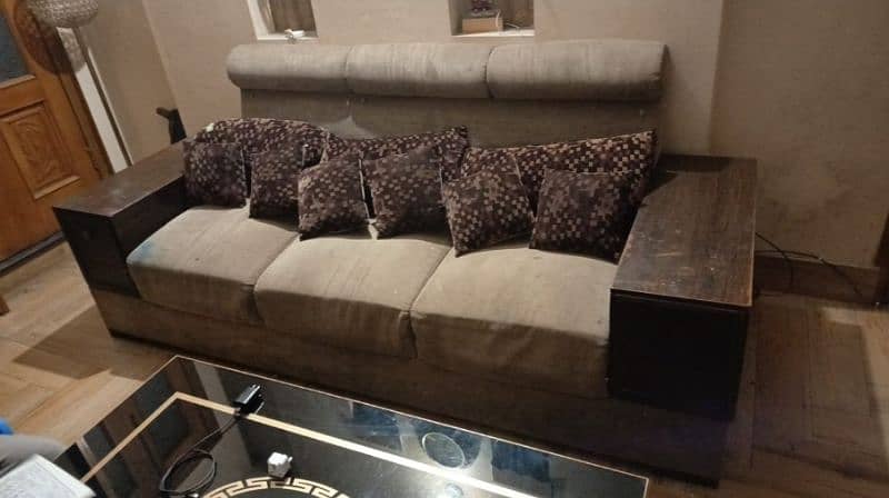 Big 3 seater sofa with built in Racks 1