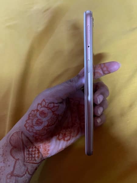 oppo A37f golden colour non PTA but both sim is working 2