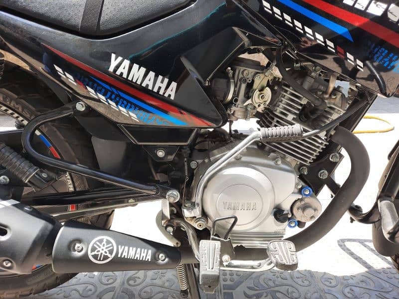 YAMAHA YBR 125G FULL MODIFIED 7