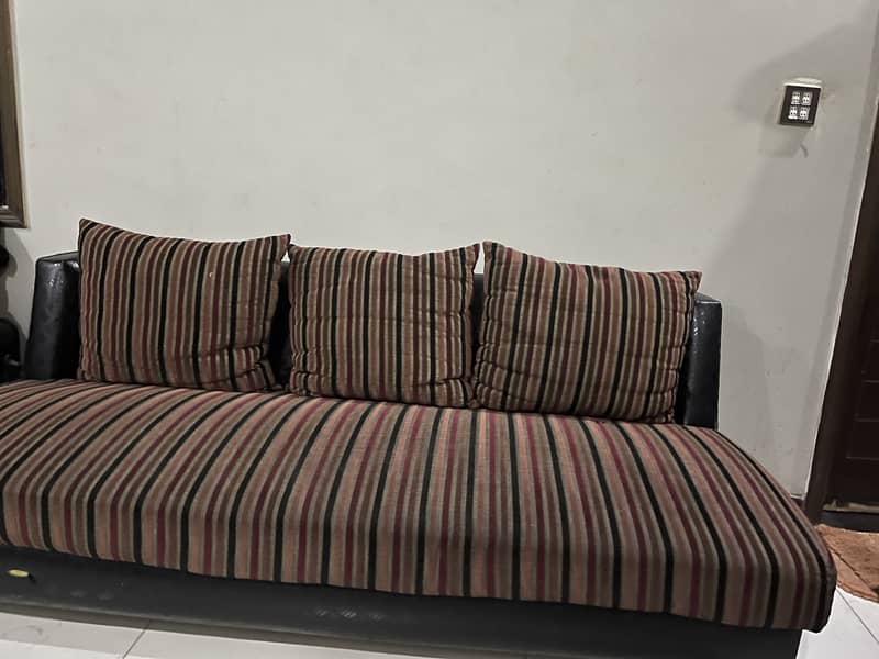 7 seater sofa 0