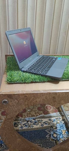 Samsung Chromebook 4gb 16gb 500c and 501c 8