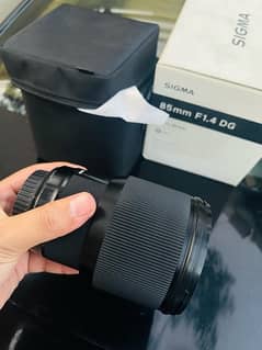 sigma 85mm f 1.4 Art lens for canon