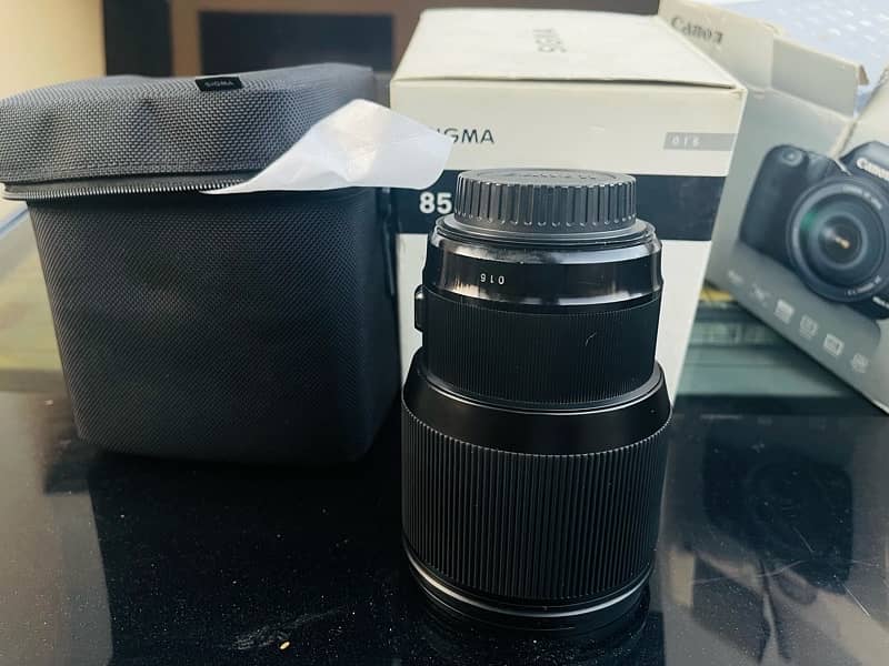sigma 85mm f 1.4 Art lens for canon 1