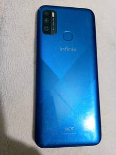I am selling Infinix hot 9 play 0