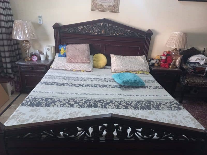 bed with side drawers and dressing table 1
