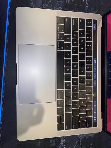 Mac book pro 2018 2