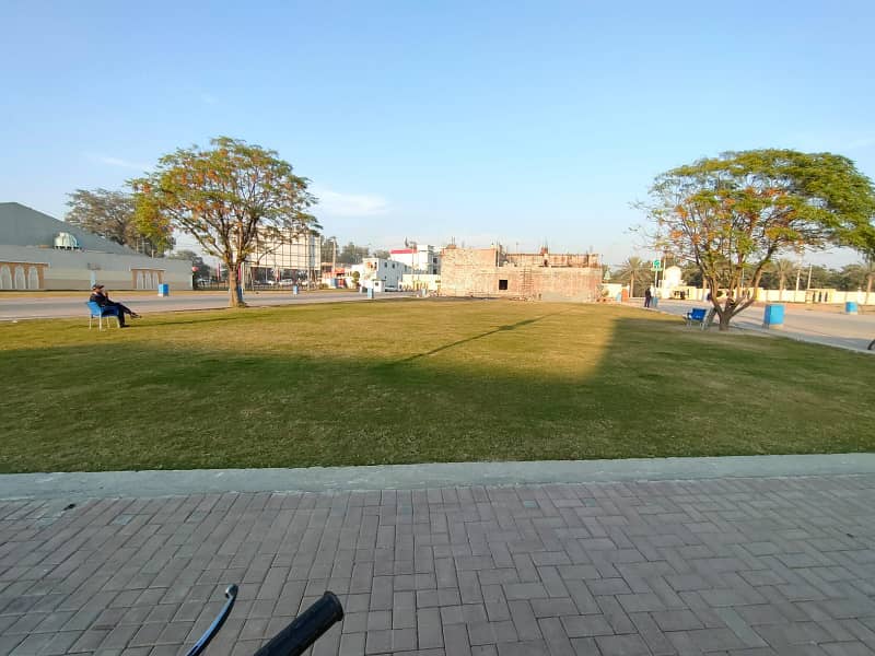 2.25 Marla Commercial Plot For Sale in Green Avenue Commercial Market East Canal Road Faisalabad 2