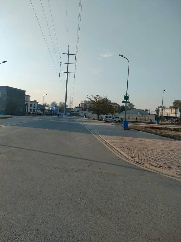 2.25 Marla Commercial Plot For Sale in Green Avenue Commercial Market East Canal Road Faisalabad 3