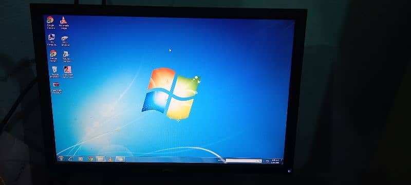 Computer and LCD for sale 2