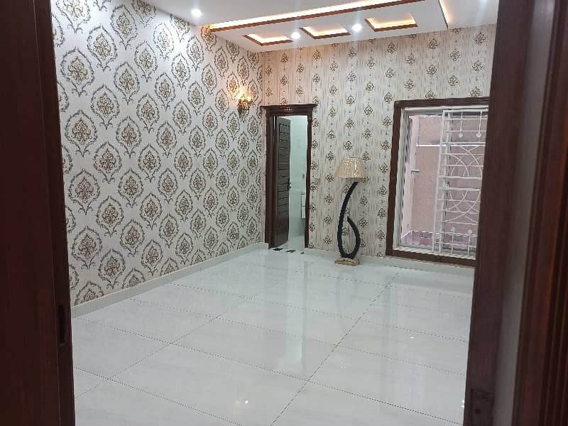 Kanal 6bed outclass double story house in wapda town E-1 block 17