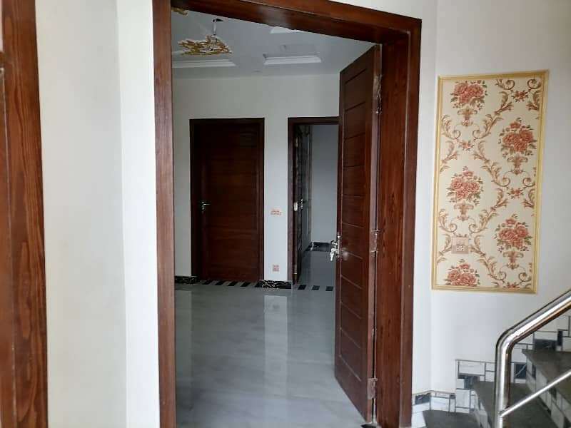9.5 Marla 35 Front B/N Double Storey House Available For Sale Lahore 7