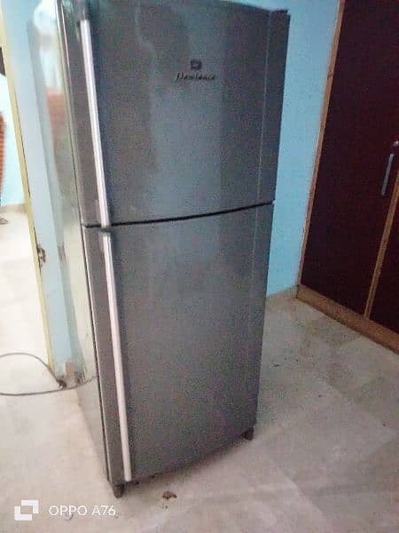 Used Dawlance refrigerator original gas hai repair nhe hua hai AJ tak 2