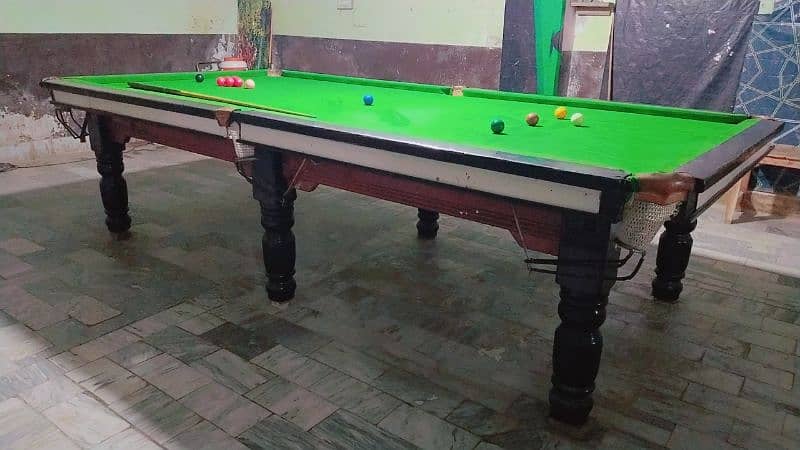 2 snooker Tables 5/10 good condition ccw 8