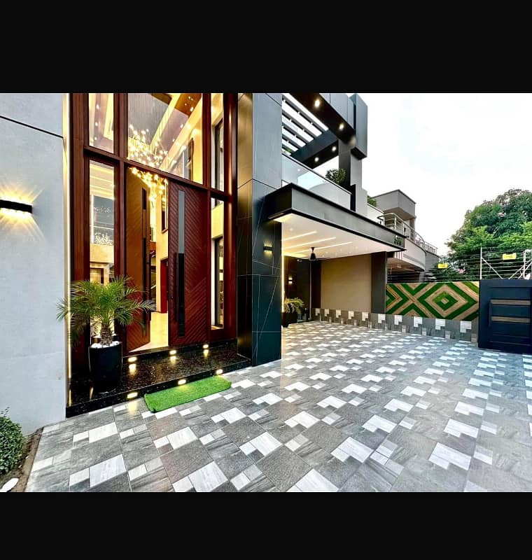 1 KANAL Most Expensive Luxury House For Sale In GULMOHAR Block BAHRIA Town Lahore 2