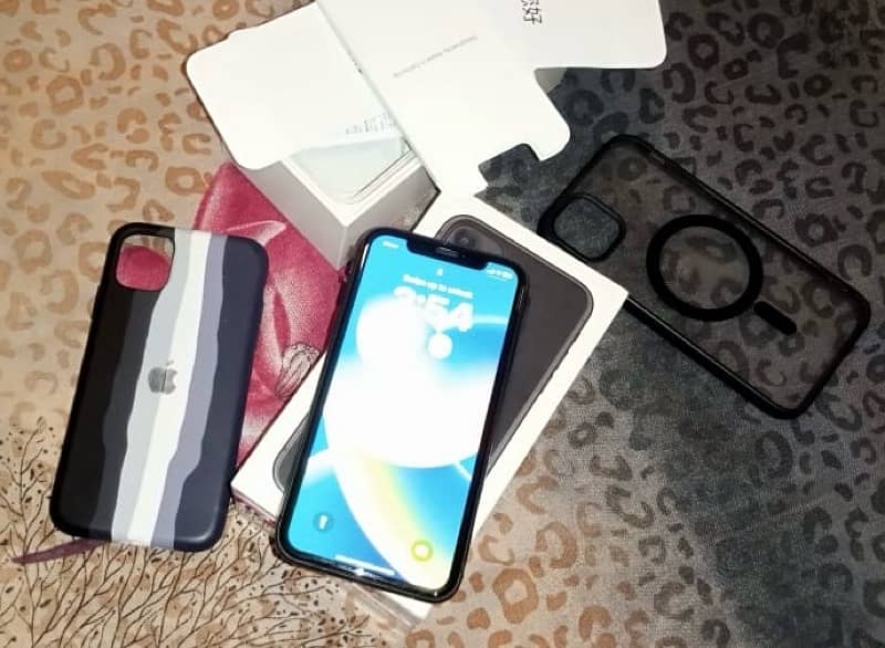 Iphone 11 Pta Approved (128 GB) With Box 2