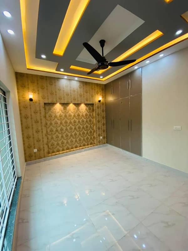 5 MARLA BRAND NEW LOWEST PRICE HOUSE FOR SALE IN SECTOR D BAHRIA TOWN LAHORE 14