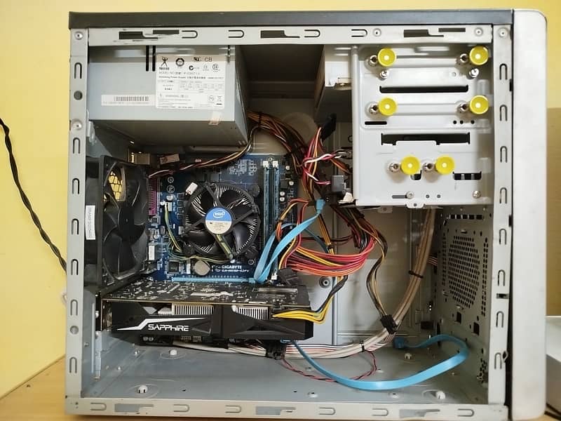Gaming pc with graphic card 3