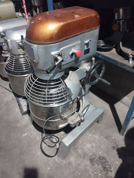 SB Kitchen Engineering/Pizza oven 3' imported fryer rinnai etc 17