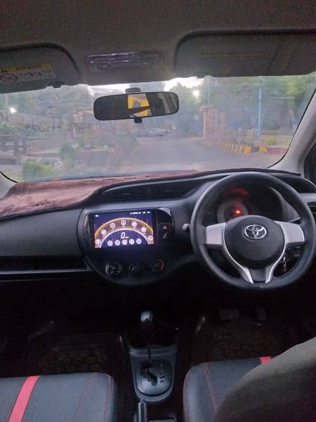 Toyota Vitz 2015 4