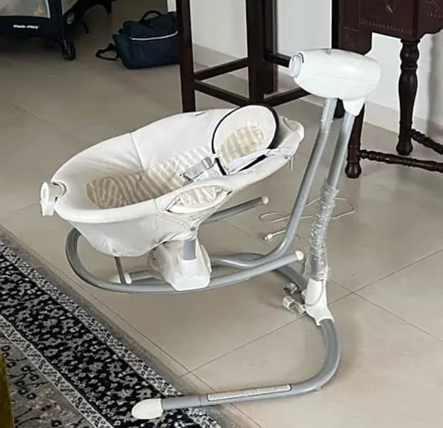 Graco Automatic Swing and Rocker - Like New! 2