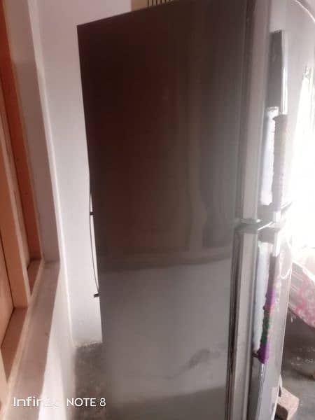 refrigerator 9175ES 2