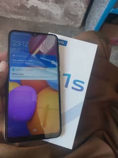 vivo y1s for sale with only box لالیاں