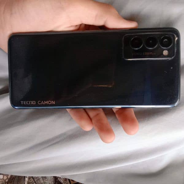 Tecno Camon 18p 1