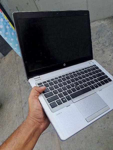 HP elitebook core i5 3rd generation 4GB ram 500 GB ROM 6