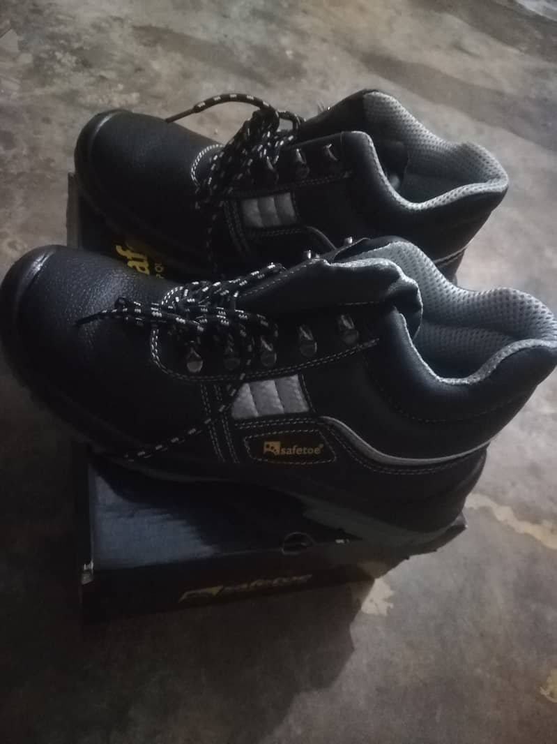 Safety Shoes| Safe Toe| Size 43 4