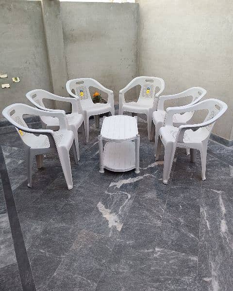 Plastic 6 Chairs 1 double shelf table 16