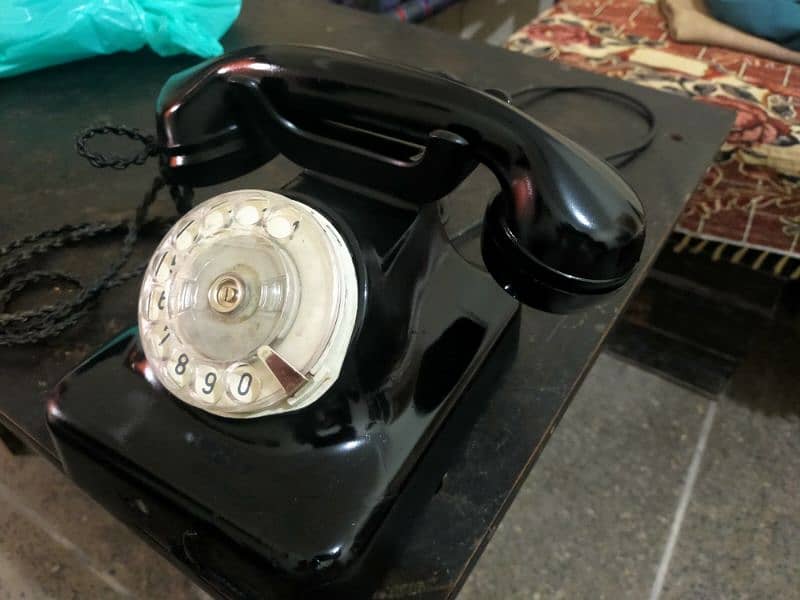 antique telephone old telephone black clour 5