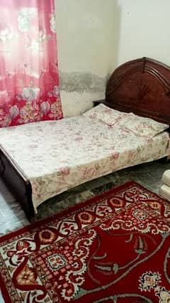 king size double bed 0