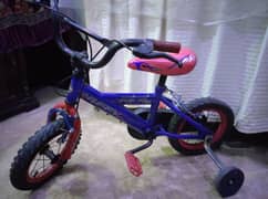 original Huffy imported cycle blue. . for age 5-8