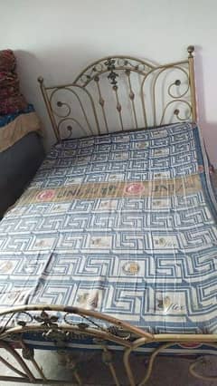 Single iron  bed