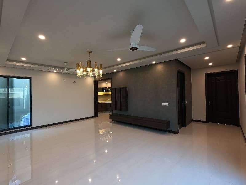 1 Kanal Facing Park House For Sale In J Block Of Valencia Lahore 32