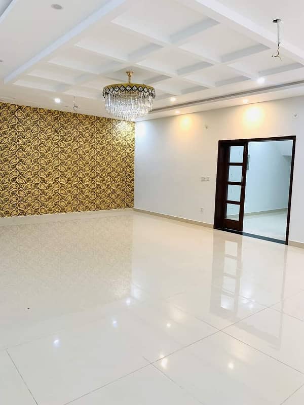1 Kanal House For Sale 6 Beds With Basement NFC Near Wapda Town Lahore 8
