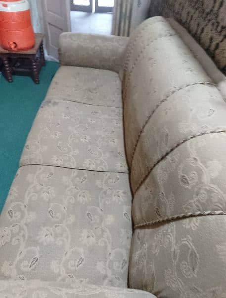 1,2,3 Sofa set 8/10 2