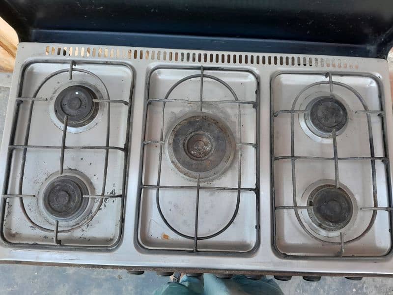 5 stoves cooking range for sale contact 0334-9872847 2