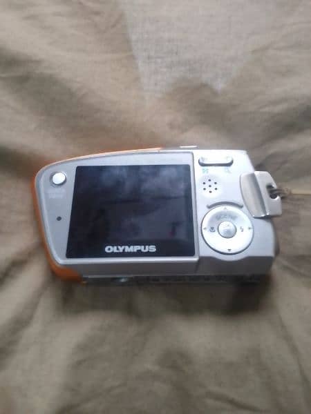 Olympus mini Digital camera 1
