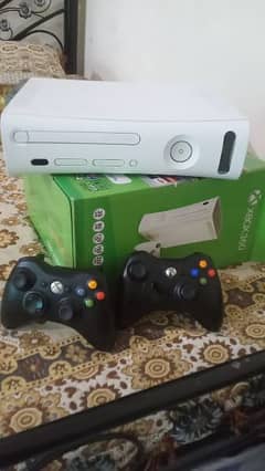 XBOX 360 JUST 1 MONTH USED (URGENT SALE BEFORE EID) 0