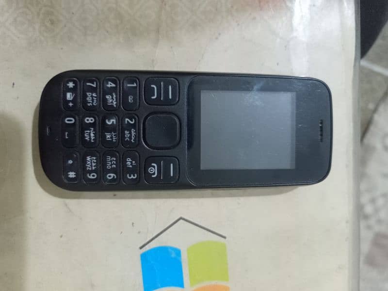 Nokia 100 keypad mobile 1