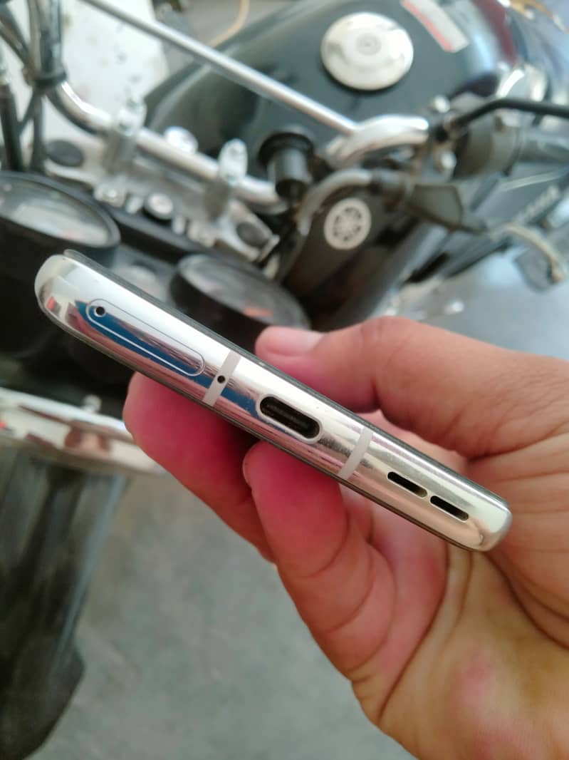 OnePlus 9Pro 1