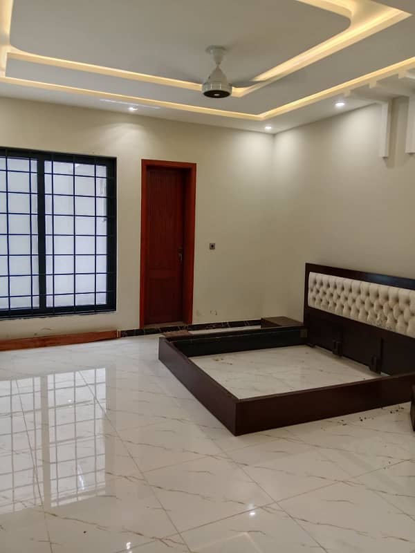 1 Kanal Lower (Basement) portion available for rent 9