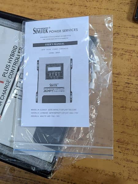 Simtek MPPT plus  hybrid solar charge Controller  100A 2