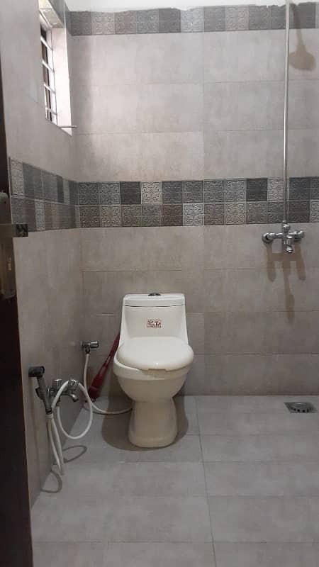 5 MARLA UPER PORTION FOR RENT IN DHA RAHBAR 11 PHASE 2 3