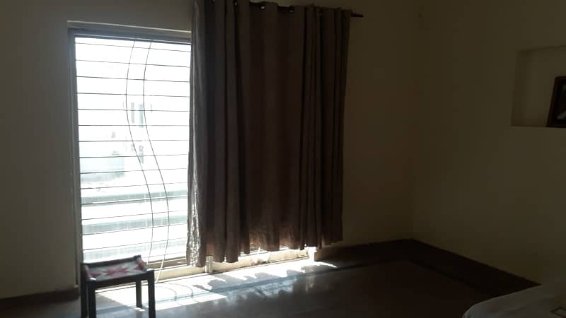 5 MARLA UPER PORTION FOR RENT IN DHA RAHBAR 11 PHASE 2 11