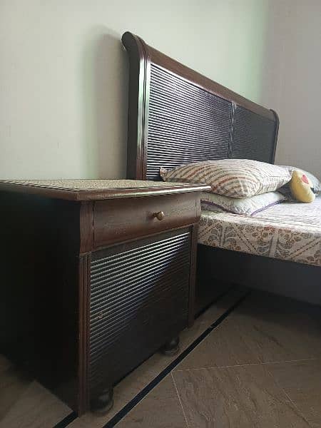 Wooden bed with 2 side tables and a mattress 2