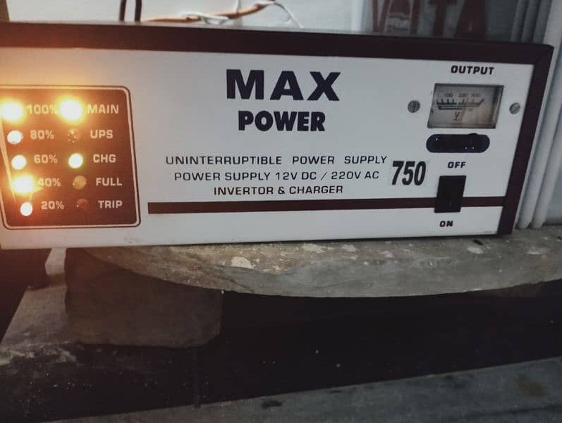 Max Power local UPS 750 Watt with 125A Battery 0