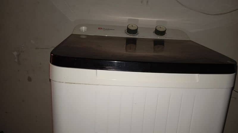 Dawlance wash machine 4