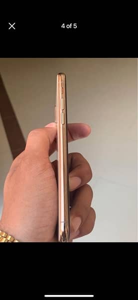 iPhone XS gold 3